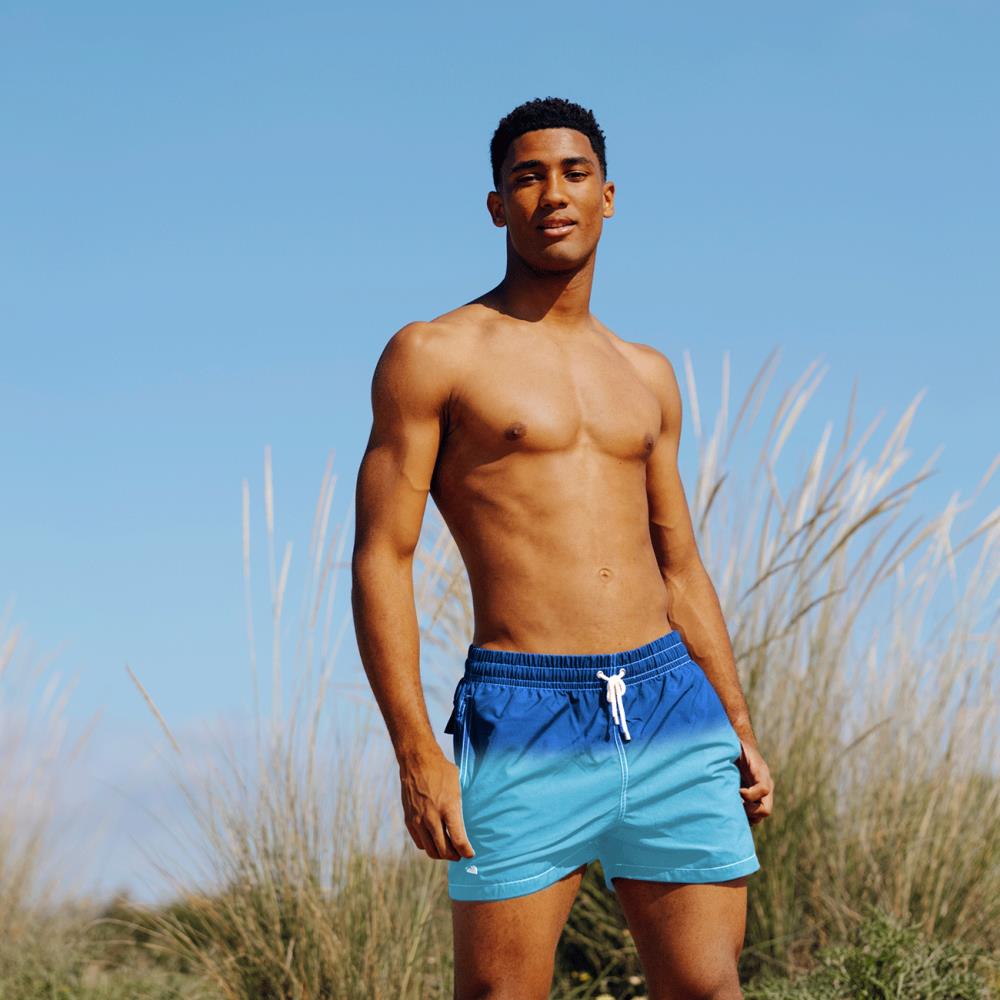 BEACH SHORTS BYRON BAY